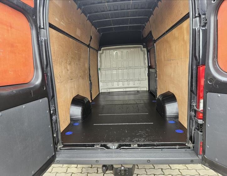 Peugeot Boxer 4