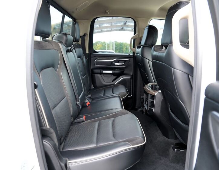 Dodge RAM 1500 29
