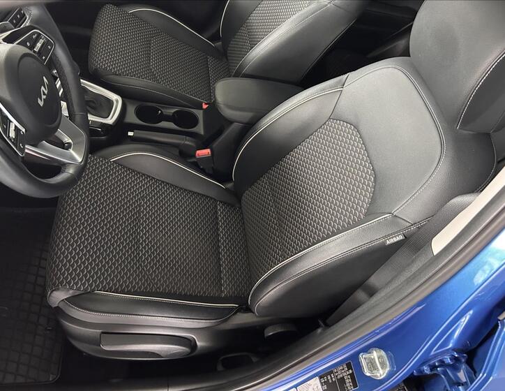 KIA XCeed 25