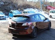 Mazda 3 4