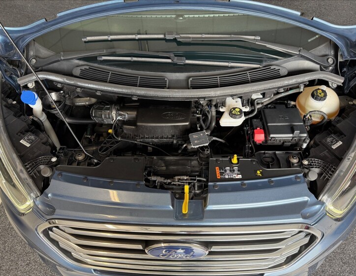 Ford Tourneo Custom 30