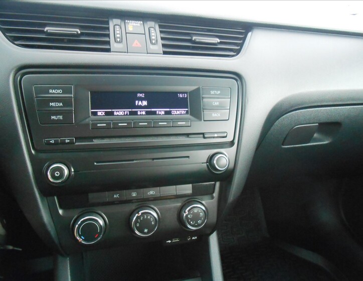 Škoda Octavia 14