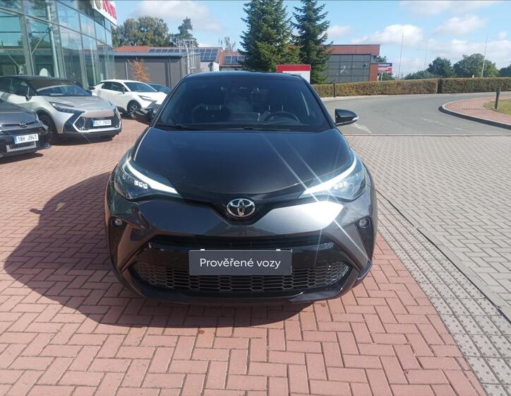 Toyota C-HR 6