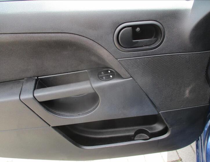 Ford Fiesta 19