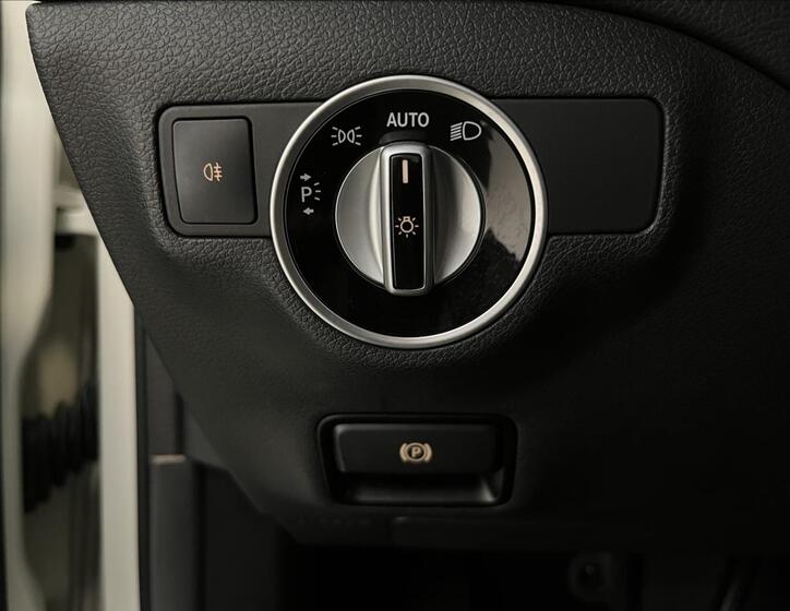 Mercedes-Benz GLA 17