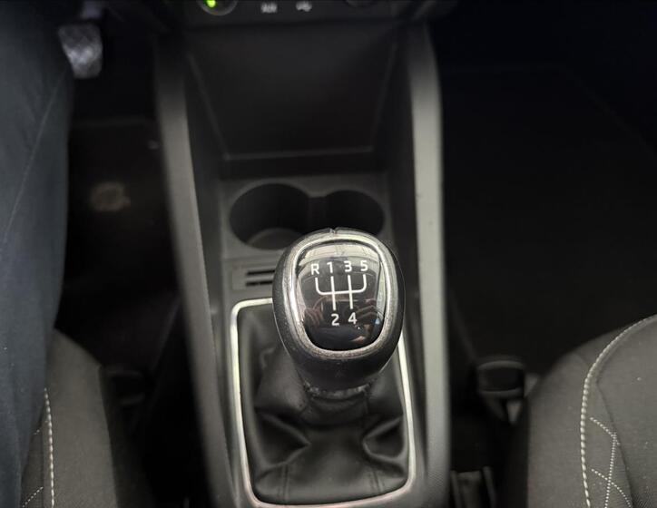 Škoda Fabia 19