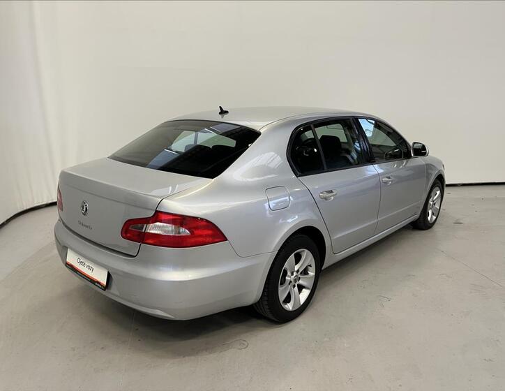 Škoda Superb 2