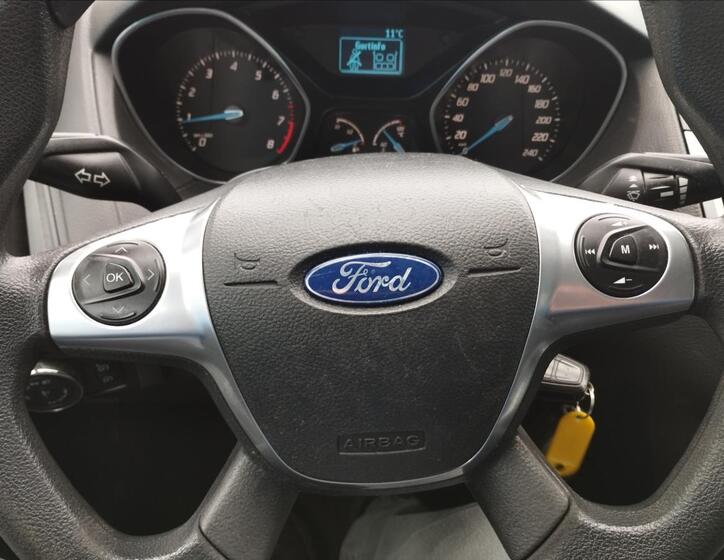 Ford Focus 8