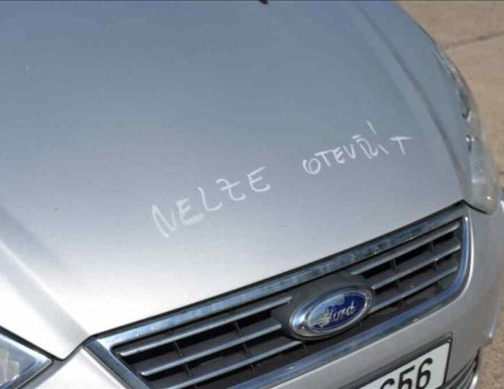 Ford Galaxy 9