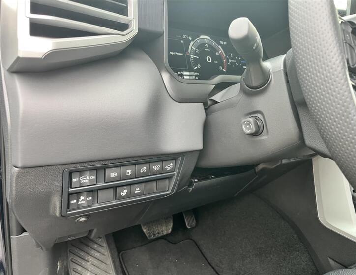 Toyota Sequoia 17