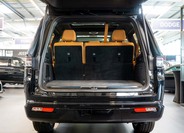 Jeep Grand Wagoneer 6