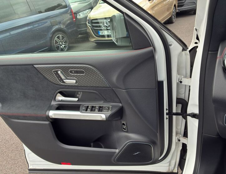 Mercedes-Benz EQB 22