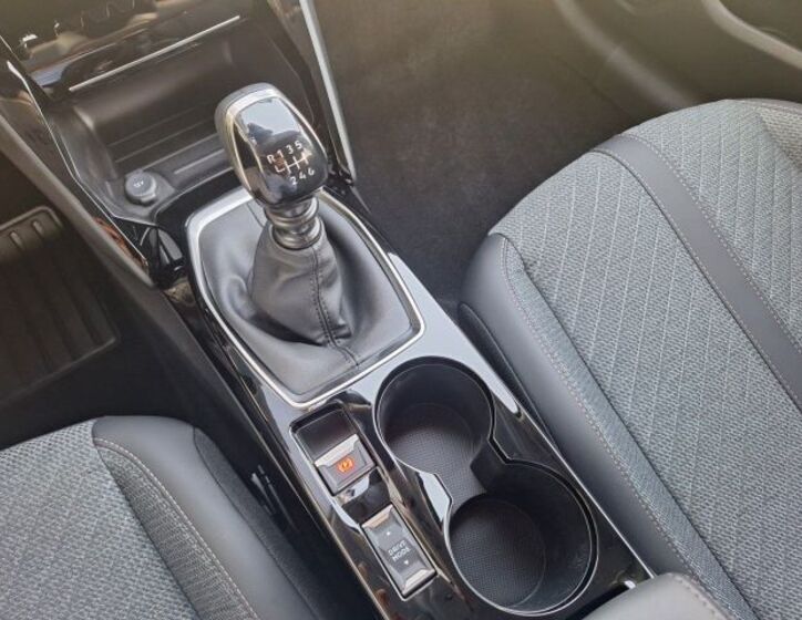 Peugeot 208 14