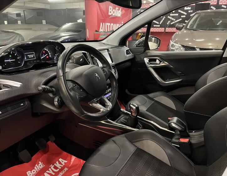 Peugeot 2008 9