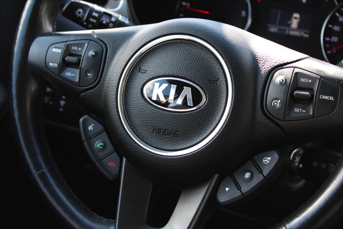 KIA Carens