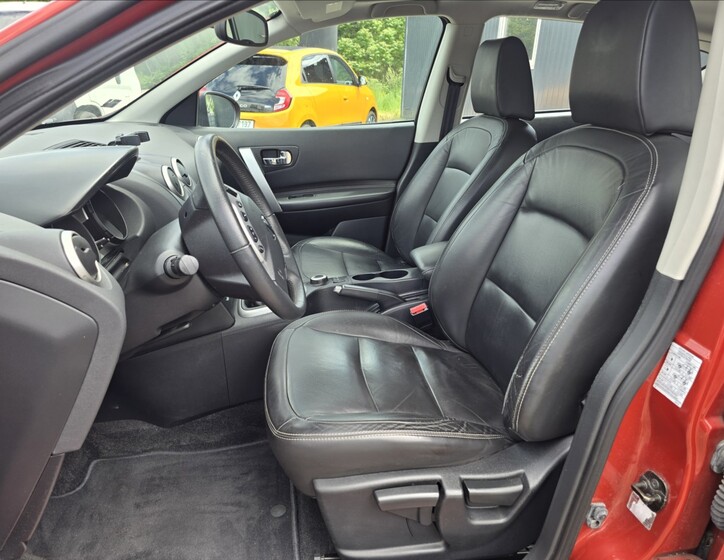 Nissan Qashqai 11