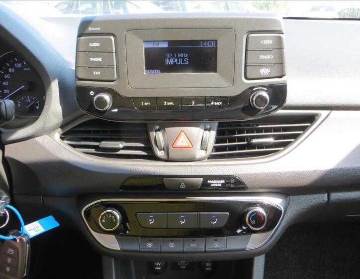 Hyundai i30 14