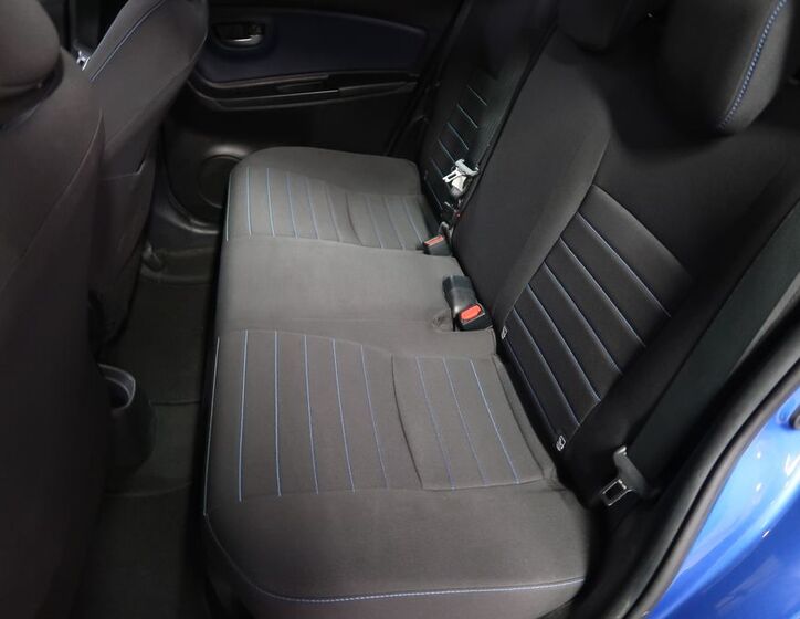 Toyota Yaris 10