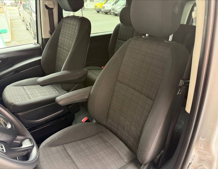 Mercedes-Benz Vito 10