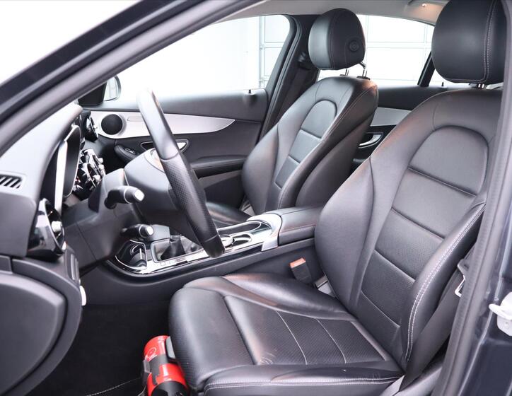 Mercedes-Benz Třídy C 12