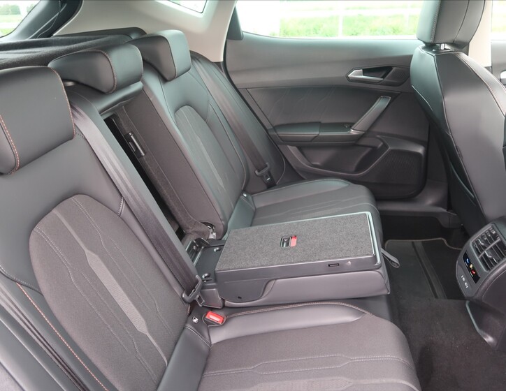 Cupra Formentor 14