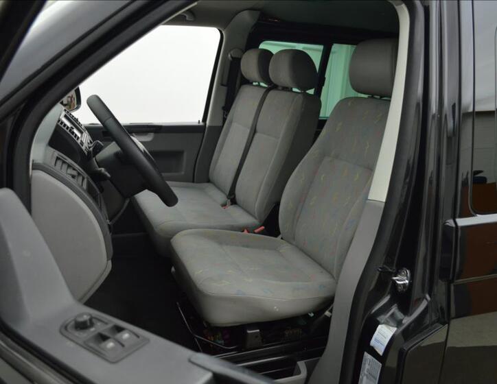 Volkswagen Transporter 22