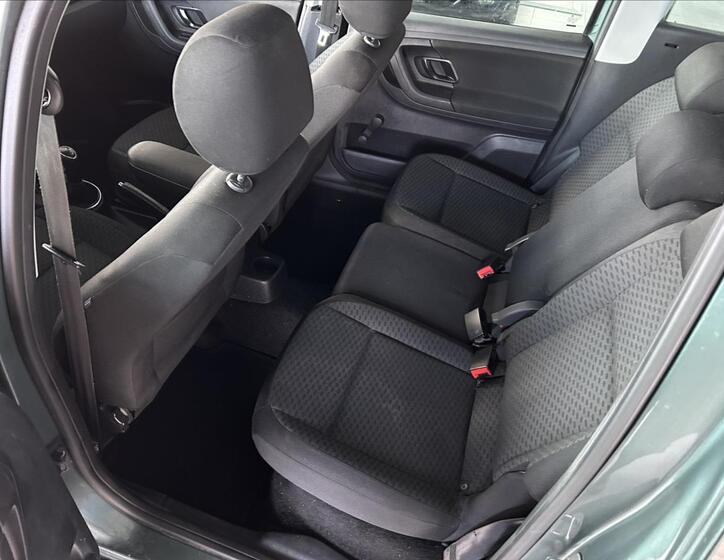 Škoda Roomster 21