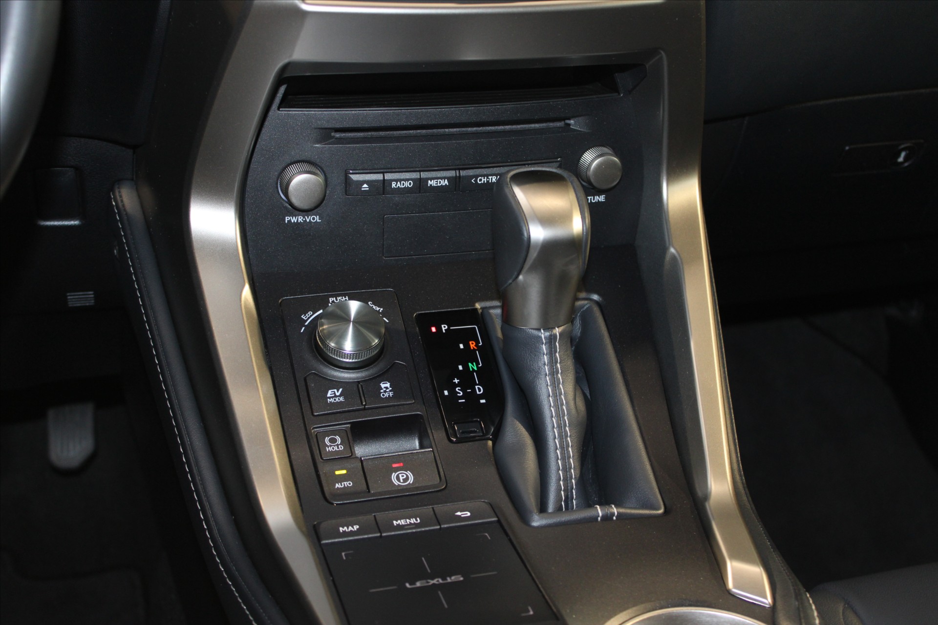 Lexus NX 300h