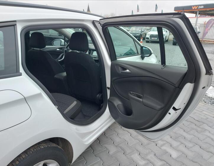 Opel Astra 16