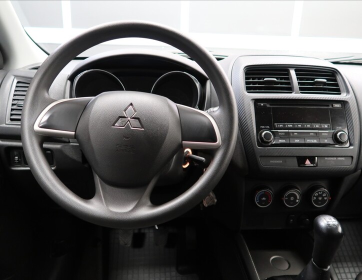 Mitsubishi ASX 13