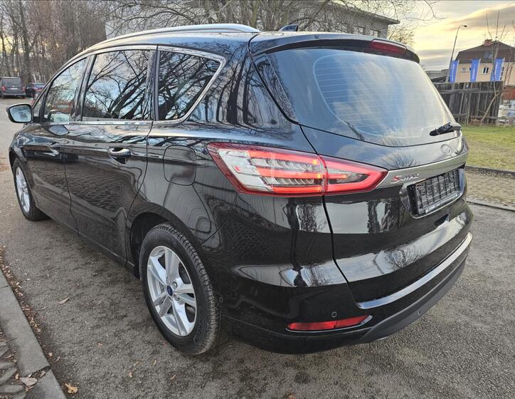 Ford S-MAX 4