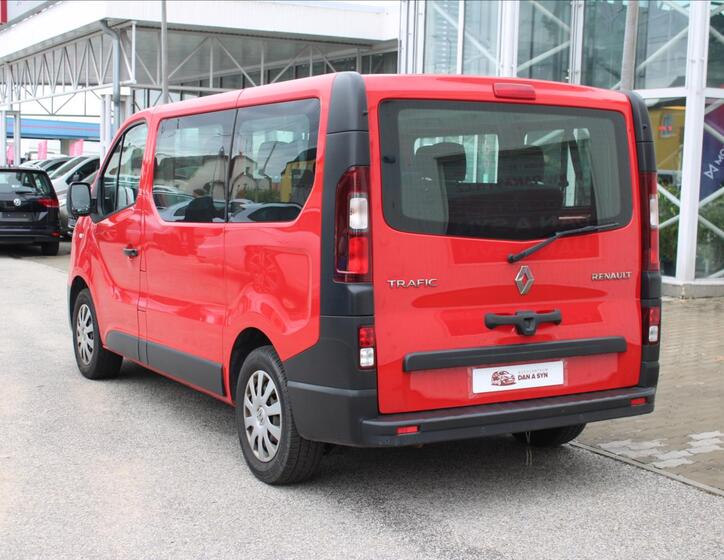 Renault Trafic 4
