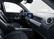 Mercedes-Benz GLB 6