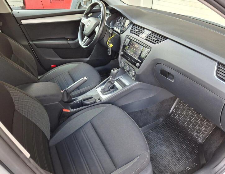 Škoda Octavia 18