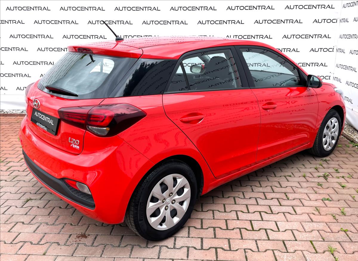 Hyundai i20