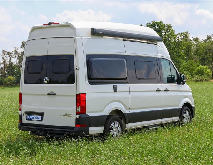 Volkswagen Grand California 8