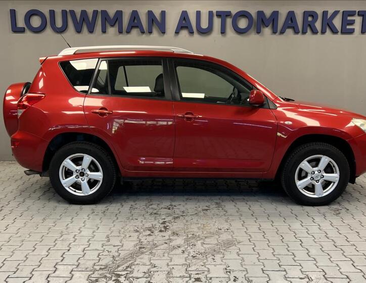 Toyota RAV4 14