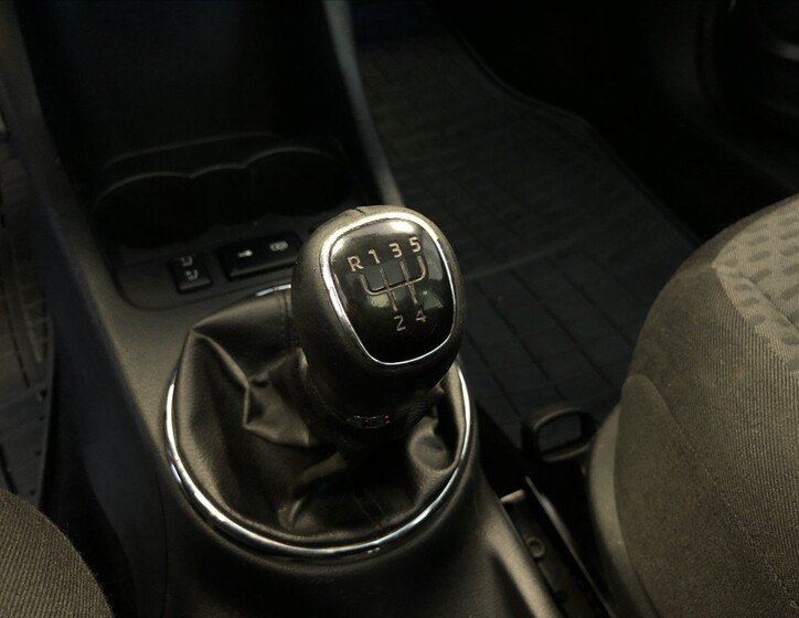 Škoda Roomster 16