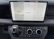 Land Rover Defender 21