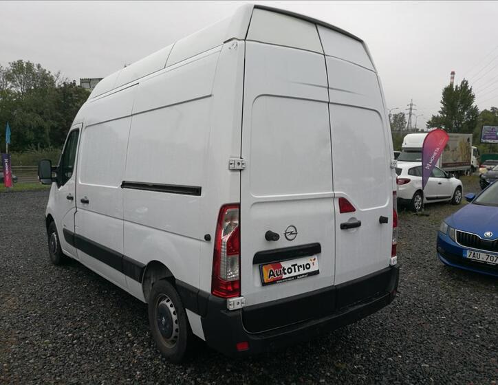 Opel Movano 4