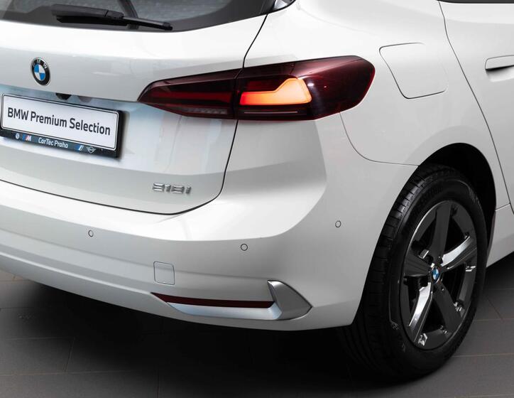 BMW Řada 2 9