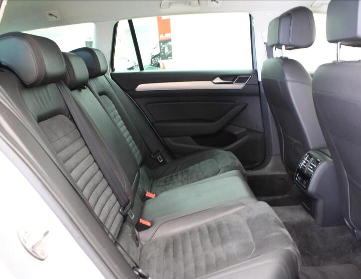 Volkswagen Passat 13