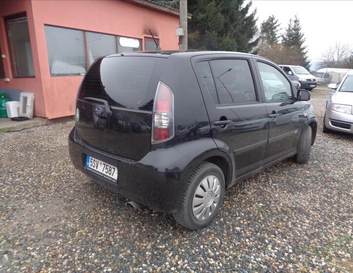 Subaru Justy 10