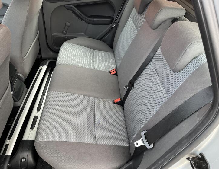 Ford Focus 13