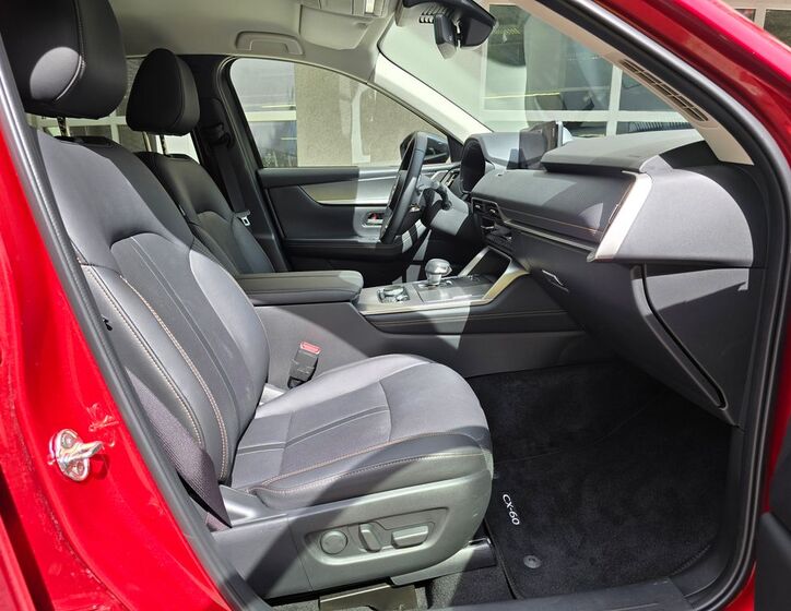 Mazda CX 23