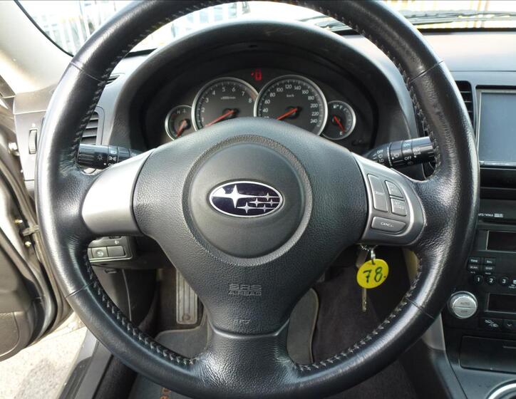 Subaru Legacy 31
