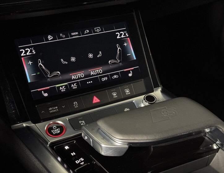 Audi e-tron 34