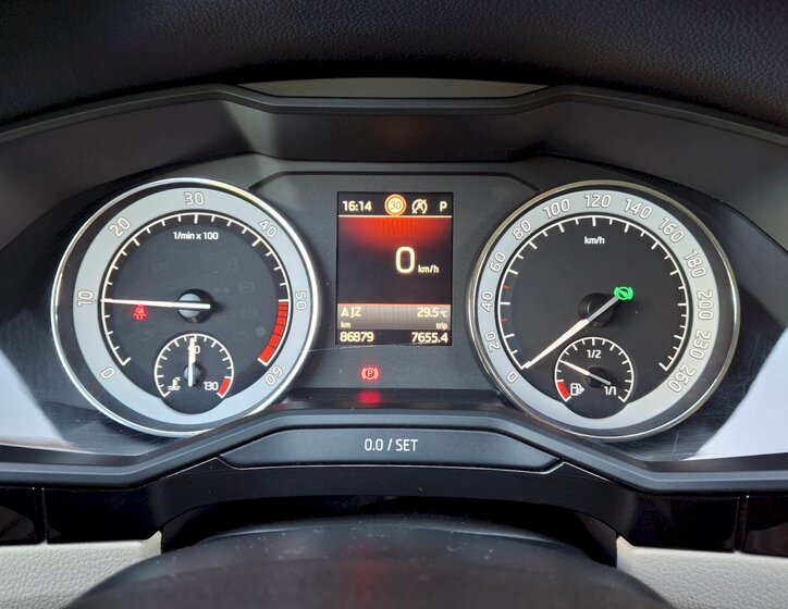 Škoda Superb 16