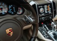 Porsche Cayenne 12
