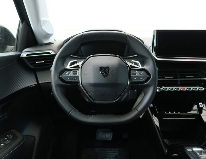 Peugeot 208 21